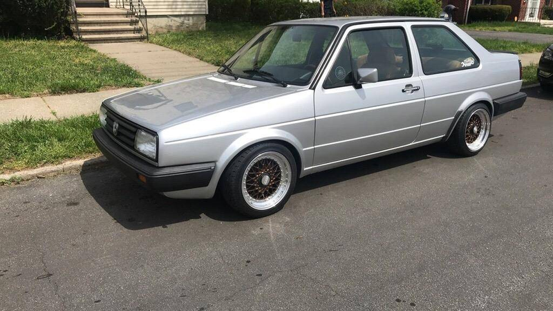 Illustration for article titled At $8,000, Is This R32-Swapped 1987 VW Jetta A Total Coupe De Grâce?